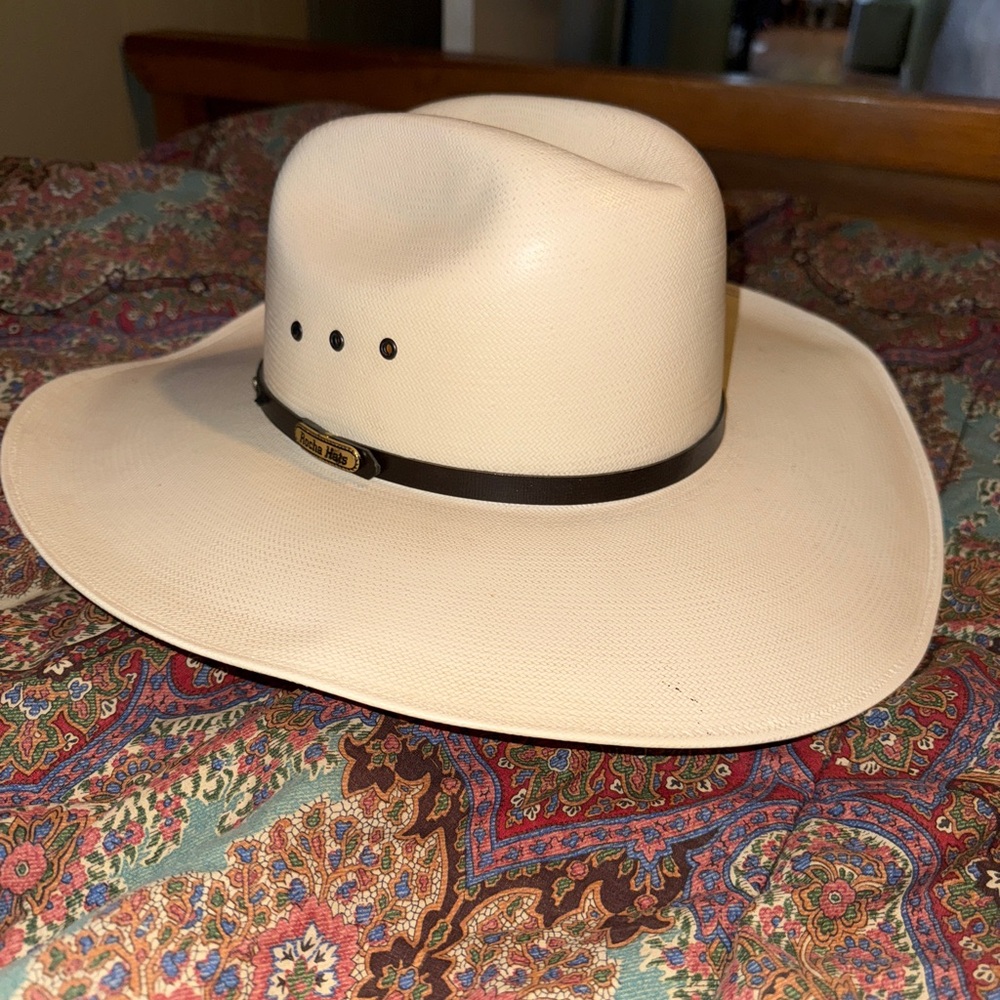 Elegant Cream Western Rocha Hat Sombrero with Black Band